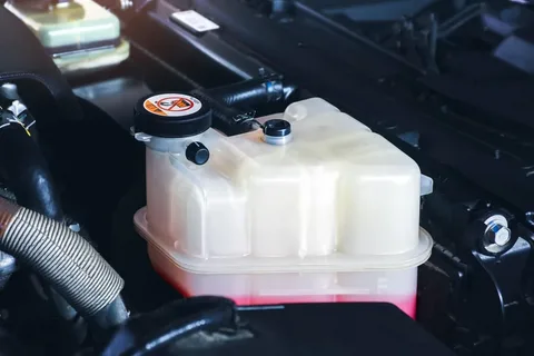 Ford Focus Coolant Reservoir