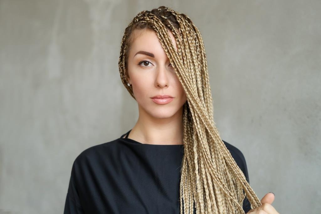 Omaha hair braiding salon services