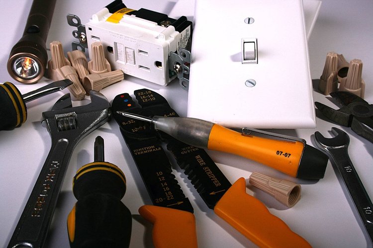 Emergency Electrician Melbourne