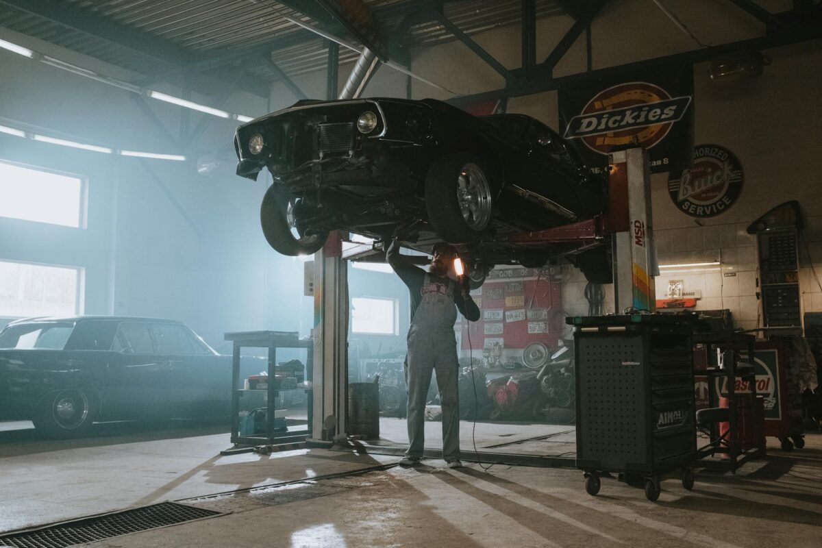 When to Get Car Repair Dubai – Warning Signs to Watch