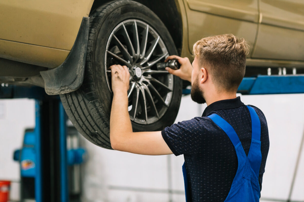 wheel alignment in Ferntree Gully
