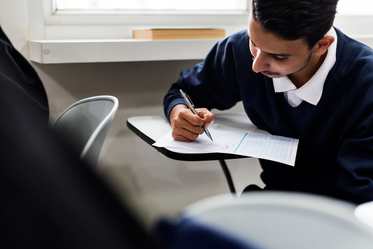 Preparing for Exams with VCE Classes Online in Victoria